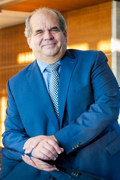 Johann Wolf wird am 1. November 2018 bei Rolls-Royce Director of Manufacturing im Werk Goodwood, West Sussex. Er folgt auf Frank Ludwig, ab dem 1. Dezember 2018 die Position als Director of Painted Body im Werk Regensburg der BMW Group übernehmen wird.

Wolf arbeitet seit mehr als 40 Jahren in verantwortlichen Positionen für BMW. Seit 2013 war er verantwortlich für die Integration neuer Modelle in die Produktion des größten Werks der BMW Group in Dingolfing. (Rolls Royce)