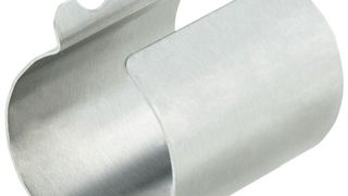 Klein aber oho – die neue Adapterhülse 28 reduziert den 30 mm messenden Durchmesser der Aluminiumklemmverbinder von RK Rose+Krieger auf die gängige 28er-Rohrgröße. (Bild: RK Rose + Krieger)