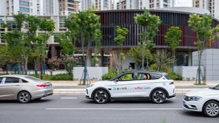 Ohne Sicherheitsfahrer im Robotaxi chauffiert werden: Baidu und Apollo Go haben als erste Firmen in China die Erlaubnis dafür erhalten. (Bild: Baidu Inc.)