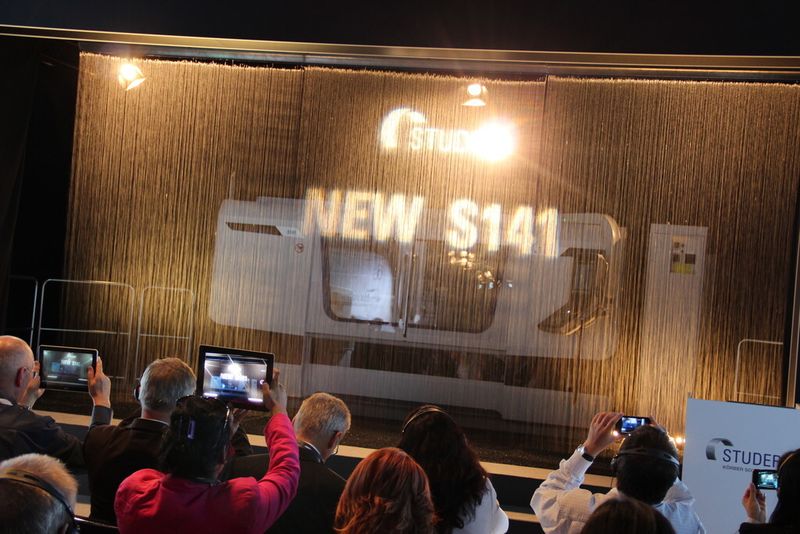 Präsentation der Universal-Innenrundschleifmaschine S141 für lange Werkstücke von Studer. (Bild: Kroh)