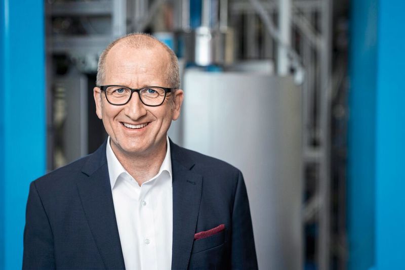 „Wir sind Spezialisten darin, dem Kunden die Informationen zur Verfügung zu stellen, die er braucht, um am Ende richtige Entscheidungen zu treffen.“ - Dr. Andreas Mayr, Endress+Hauser (Endress+Hauser)