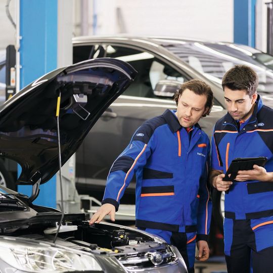 42.200 hierzulande registrierte Fahrzeuge mit dem Zweiliter-Dieselmotor sind von dem Rückruf betroffen.(Bild:  obs/Ford-Werke)