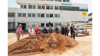 Spatenstich der Siemens Geschäfts- und Standortleitung Mitte Juli am Standort Fürth Hardhöhe (Siemens-Division Industry Automation)