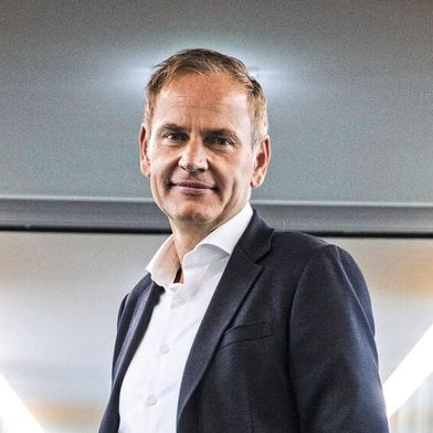 Volkswagen-Konzernchef Oliver Blume will den Autobauer neu ausrichten – und sparen. Seine Pläne muss er den Belegschaften der deutschen Werke erklären. Der Gegenwind ist stark. (Bild: Volkswagen AG)