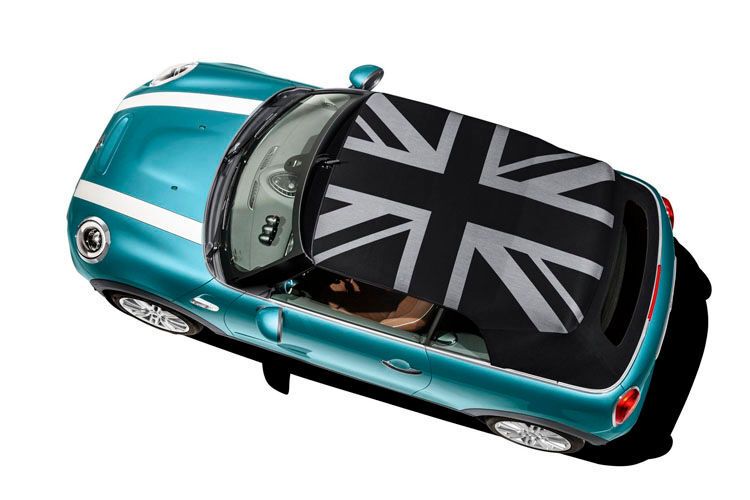 Einige verspielte optische Feinheiten: Beispielsweise ist das Verdeck nun mit eingewebtem Union Jack erhältlich. (Foto: Mini)