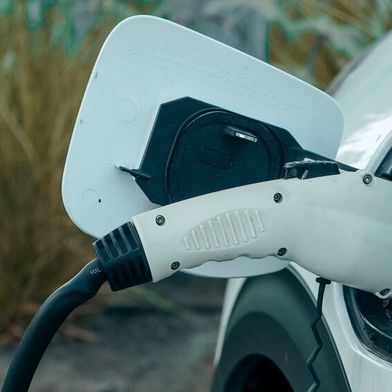Der Markt für gebrauchte E-Autos steht derzeit sprichwörtlich unter Strom: Hohe Nachfrage trifft auf kleines Angebot. (Bild: gemeinfrei)