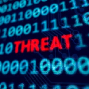 Cyber-Kriminelle erweitern nicht nur ihr Angriffs-Spektrum. Sie entwickeln auch neue Strategien, um Verteidigungsmechanismen zu überwinden. So stieg die Zahl der Malware-Varianten um 43 Prozent und die Anzahl von Malware-Familien wuchs um fast 32 Prozent. Zudem stieg die Anzahl der täglichen Malware-Erkennung pro Unternehmen um 62 Prozent. Bei Exploits zeigt sich der gleiche Trend: Hier nahm die Zahl um fast 10 Prozent zu und im einzelnen Unternehmen werden 37 Prozent mehr erkannt. Die Zahlen zeigen: Threat Intelligence und Assessment Tools sind für Organisationen weiterhin von großer Bedeutung.