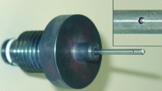 Walzwerkzeug HG1 (ohne Drehdurchführung) zum kraftgesteuerten Festwalzen kleiner Bohrungen. (Archiv: Vogel Business Media)