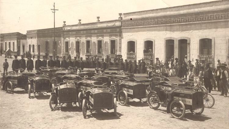 Das Dreirad von Laurin & Klement kam überaus gut an. Kleine Handwerker und vor allem die staatlichen Postämter schätzten das sehr praktische und agile Nutzfahrzeuge.  (Bild: Škoda )