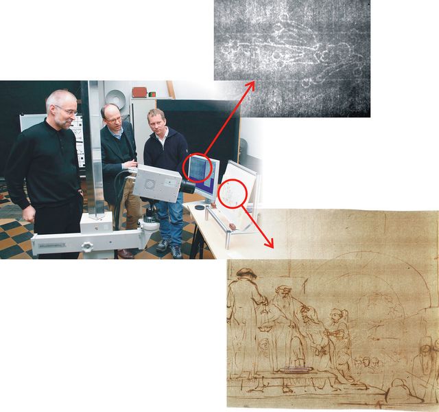 Aufnahme von Wasserzeichen (oben) von einer Rembrandt Handzeichnung (unten) durch das Aufnahmeteam Dr. Volker Märgner von der TU-Braunschweig, Prof. Dr. Thomas Döring als Leiter des Kupferstichkabinetts des Herzog Anton Ulrich-Museums in Braunschweig und Peter Meinlschmidt vom Fraunhofer WKI. (Bild: Herzog Anton Ulrich-Museum, Braunschweig)