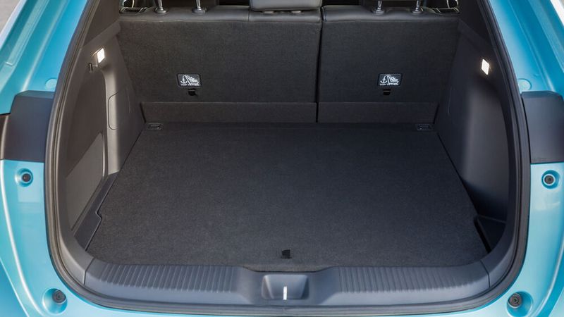 Lediglich 361 Liter lassen sich bei aufgestellten Rücksitzlehnen in den Kofferraum einladen. Liegen die Lehnen flach, sind es immerhin 1.176 Liter. (Bild: Honda)