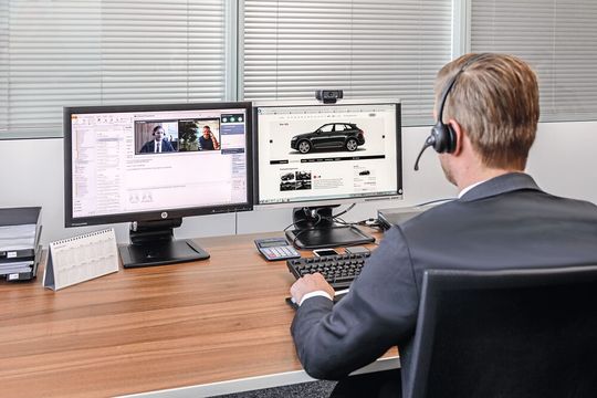 Zuerst im Großkundengeschäft eingeführt, zeitlich parallel zur Corona-Krise im Gesamtunternehmen ausgerollt: Die Hahn-Gruppe in Fellbach bei Stuttgart ist seit 2016 mit der Online-Videoberatung aktiv. Zuerst im Großkundengeschäft eingeführt, zeitlich parallel zur Corona-Krise im Gesamtunternehmen ausgerollt: Die Hahn-Gruppe in Fellbach bei Stuttgart ist seit 2016 mit der Online-Videoberatung aktiv.