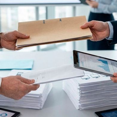 Die KMU-Tochter Datagroup Go geht an Techone, einen niederländischen IT-Dienstleister mit Sitz in Rotterdam. Das Unternehmen wurde 1999 gegründet und betreut vor allem kleine und mittlere Unternehmen. (Bild: Gemini / KI-generiert)