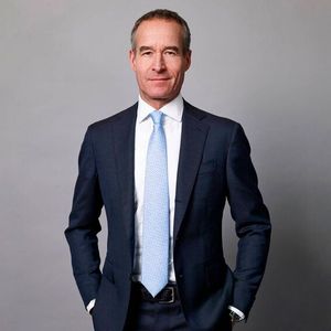 Der Aufsichtsrat von Wacker verlängert den Vorstandsvertrag von Tobias Ohler bis 2025.