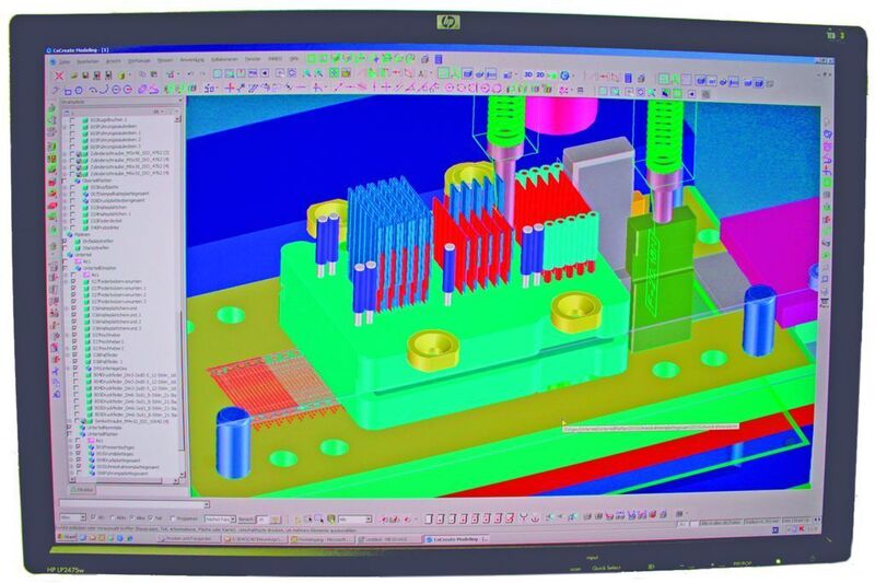 Konstruktion eines Folgeverbundwerkzeugs mit der 3D-CAD-Software Cocreate Modeling der Parametric Technology Corporation. (Archiv: Vogel Business Media)
