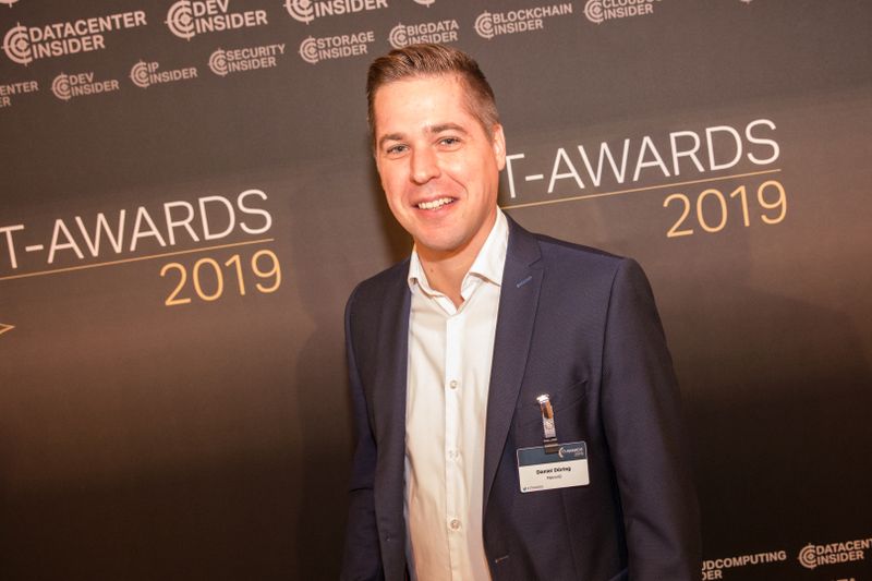 Daniel Döring vertritt bei der Award-Verleihung Matrix42. (artful rooms / Vogel IT-Medien GmbH)