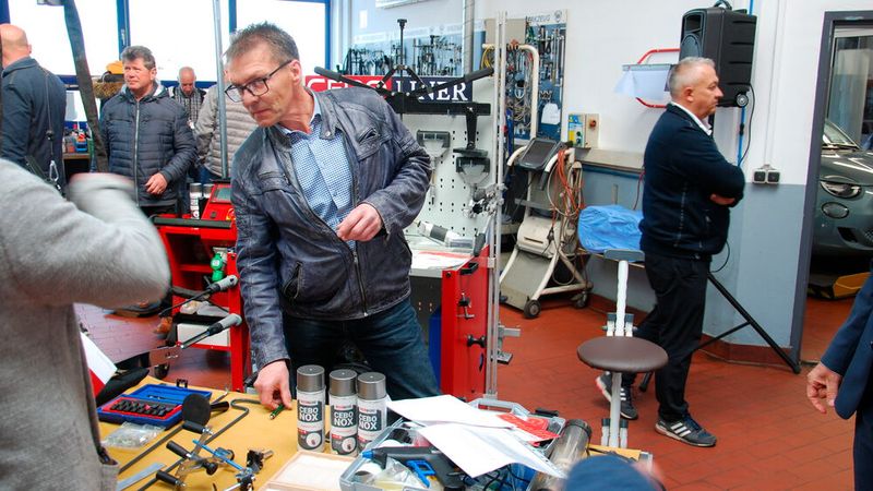 ..Cebotech,... (Bild: Wenz|»Fahrzeug+Karosserie«)