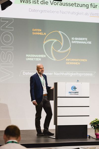 Auch Jens Viertel von Sitec nutzte die Spotlight-Sessions, um über seine Retrofit-Lösungen zu sprechen. (Bild: Stefan Bausewein/VCG)