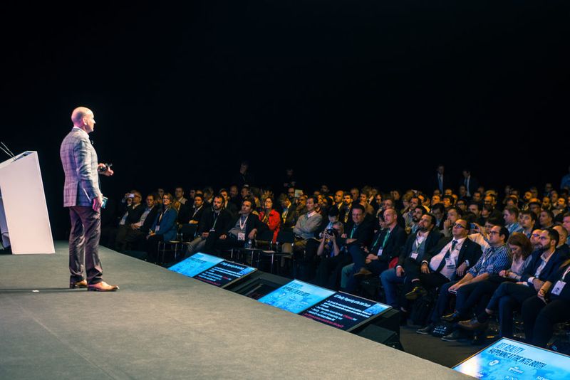 Foto-Impressionen von der IoT Solutions World Conference 2016 (Geoff Crawford)
