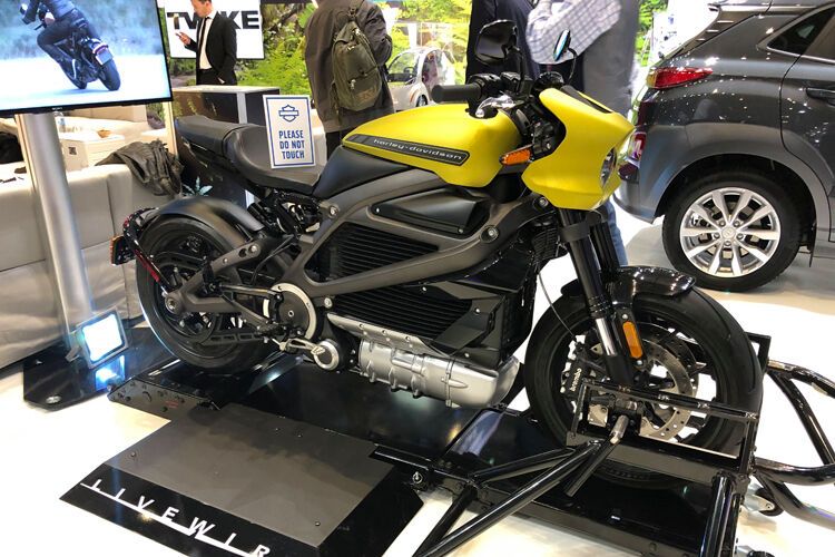 Zum ersten Mal in der über einhundertjährigen Firmen Geschichte schickt der Motorrad-Dino Harley-Davidson ein elektrisches Bike ins Rennen. (Bild: sp-x)
