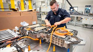 Batterieproduktion im amerikanischen BMW-Werk Spartanburg. (Bild: ampnet/BMW)