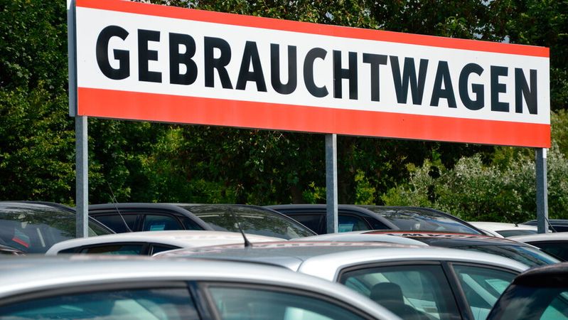 Passen die Preise für den eigenen Bestand im Marktvergleich? Autoscout 24 will im kommenden Jahr ein Marktanalyse-Tool einführen, das Händlern diese Frage beantwortet. Passen die Preise für den eigenen Bestand im Marktvergleich? Autoscout 24 will im kommenden Jahr ein Marktanalyse-Tool einführen, das Händlern diese Frage beantwortet.