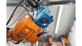 Die Optik nutzt eine Matrix aus 3x3 Laserdioden, die einzeln ansteuerbar sind, wodurch die Intensitätsverteilung im Laserfokus sehr flexibel bestimmt werden kann. (Bild: LMB Automation)