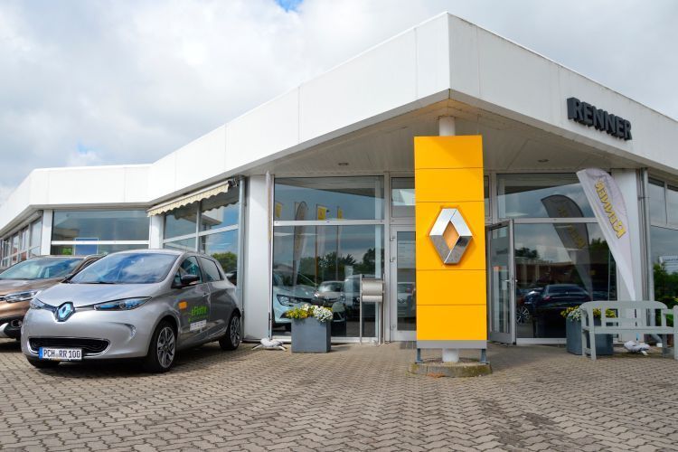 Automobile Renner (Renault, Dacia) in Parchim in Mecklenburg-Vorpommern hat ein geschlossenes System aus Suchmaschinenmarketing und Retargeting entwickelt. (Achter / »kfz-betrieb«)