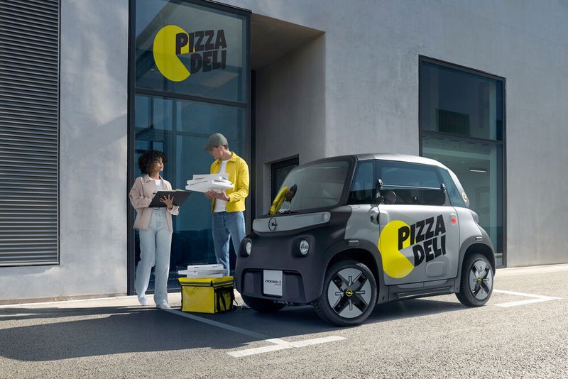 Der Rocks-E soll künftig in einer Spezialversion auch Pizza liefern.(Bild:  Opel)