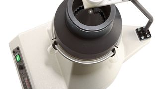 Rotations-Kegelprobenteiler Laborette 27 – mit Teilkopf 1:30 (Bild: Fritsch)