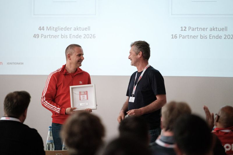 Ehrung für 20 Jahre CPN-Mitgliedschaft: ITnetzwerk Norbert Dollansky (Bild: CPN / Niklas Christensen)