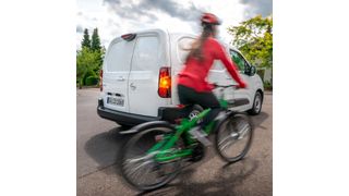 Das Kamerasystem „Surround Rear Vision“ verbessert die Sicht nach hinten und im Bereich des so genannten toten Winkels auf der Beifahrerseite. (Opel)