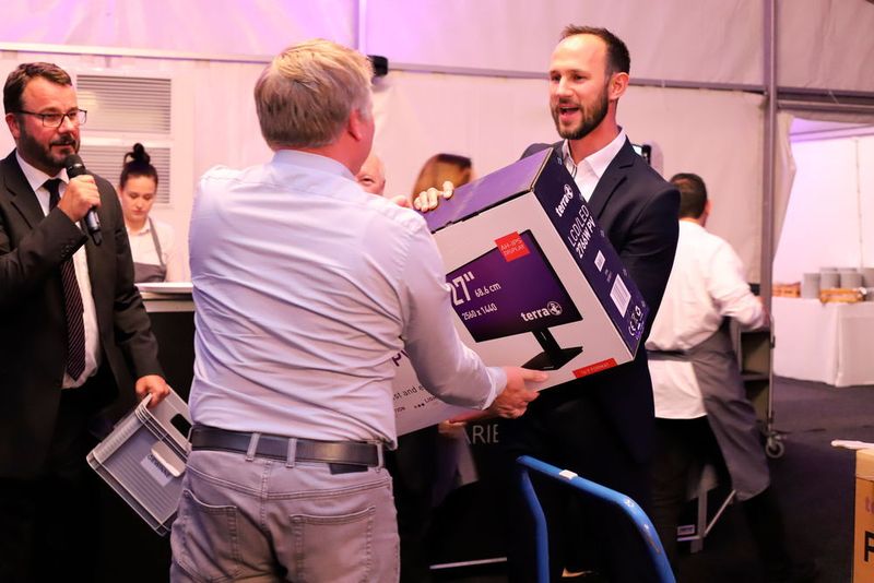 Schließlich wurde noch ein TERRA LCD LED 2766W PV verlost. (Wortmann)