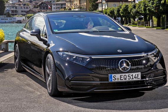 Der EQS ist das erste Elektrofahrzeug von Mercedes, das auf einer eigens dafür entwickelten Plattform basiert.
