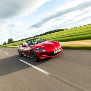 Das Design-Team um Josef Kaban, vormals in Diensten von Audi, Skoda, VW und BMW, schuf einen Sportwagen, der Blicke auf sich ziehen wird.(Bild:  MG Motor)