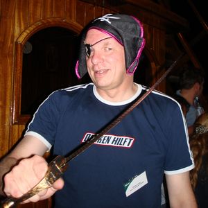 Acers Deutschland-Chef Stefan Engel gab einen stattlichen Piraten ab.