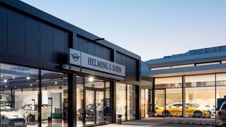 Die Showrooms für Mini und BMW hat Helming und Sohn in Lingen jetzt unter ein Dach gebracht. (Linus Lintner Fotografie)