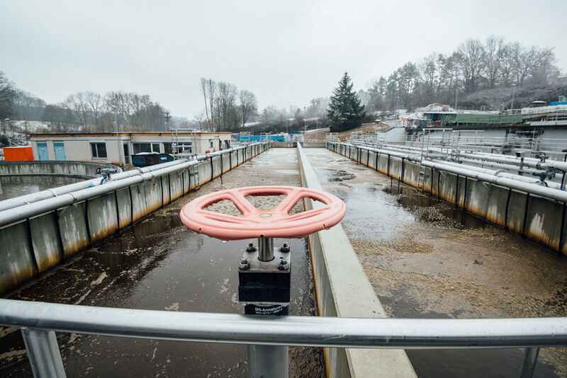 Im Rahmen umfangreicher Modernisierung hat der Abwasserbetrieb Filderstadt eine neue biologische Reinigung gebaut. (Thorsten Sienk)