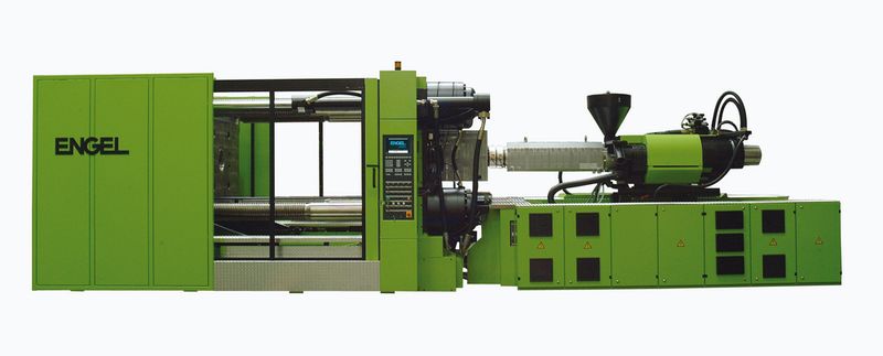 Großmaschine der Baureihe Duo aus dem chinesichen Engel-Werk. Die Schließkraft der Spritzgießmaschine beträgt 8000 kN. (Archiv: Vogel Business Media)