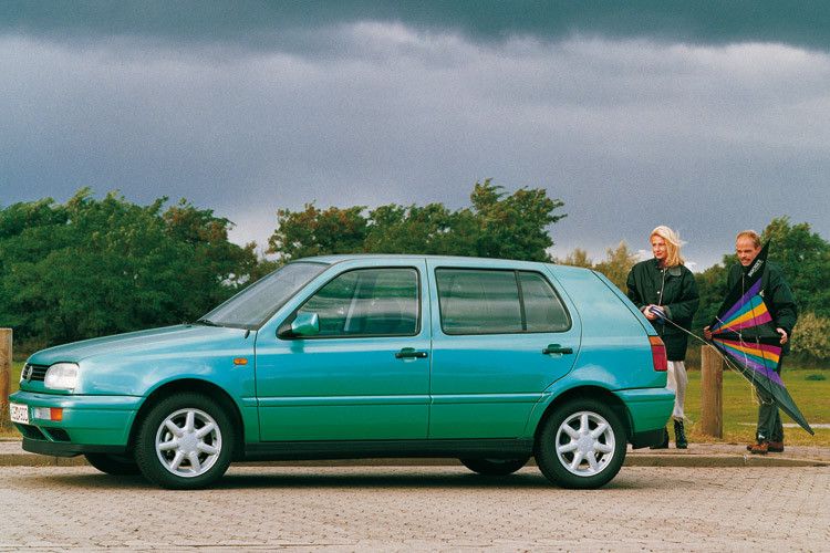 In dieser Generation debütierten der Oxydationskatalysator, der Sechszylinder und der Turbodiesel-Direkteinspritzer. (Volkswagen)