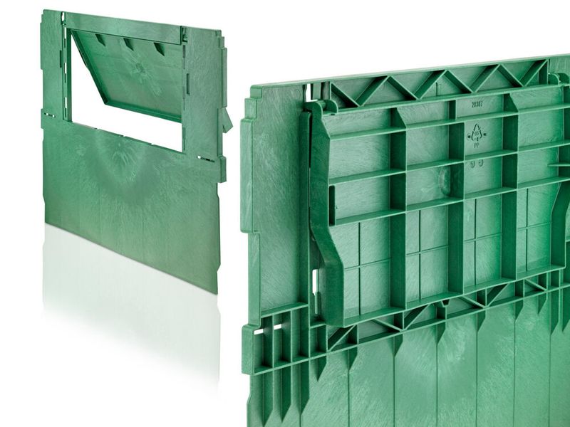 Hier sieht man ein gutes Beispiel für ein Leichtbauteil aus einem per Mucell-Verfahren physikalisch geschäumten Thermoplasten. Durch die Zellen ist es leichter als ein kompakter Pendant. Auch ließen sich dünnere Wände prozesssicherer herstellen, was wieder Gewicht spare. (Bild: Krauss-Maffei)