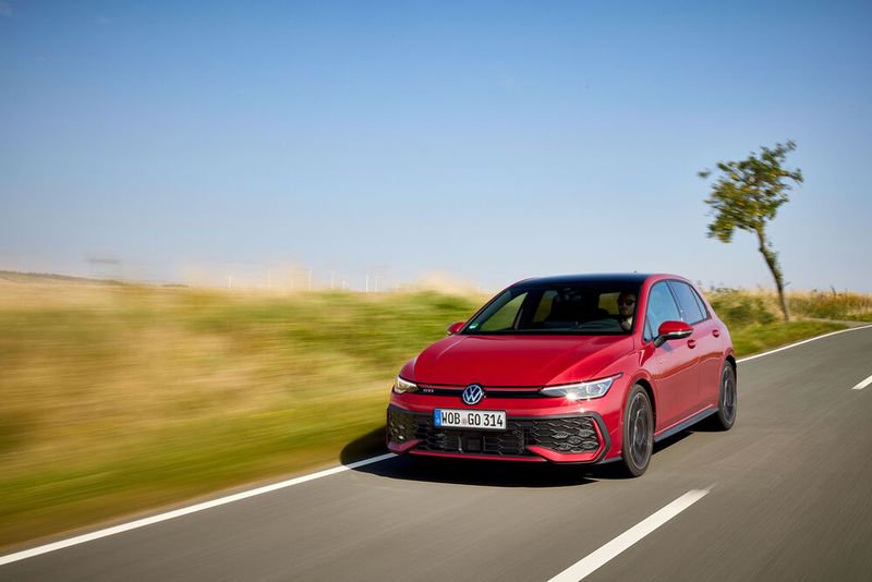 Auch der GTI profitiert vom Lifting. (Bild: Volkswagen AG)