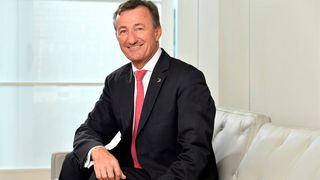 Bernard Charlès, Vice Chairman und CEO bei Dassault Systèmes, meint: „Wissenschaftsbasierte virtuelle Zwillinge sind ideal, um die Widerstandsfähigkeit und Nachhaltigkeit von Unternehmen für die Herausforderungen von heute und morgen zu stärken.“  (Bild: Dassault Systèmes)