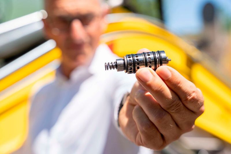 Im CPS-Hydraulikventil arbeiten vier dieser Schieber-Sitzventile. (Bild: Pecksteiner/LCM)