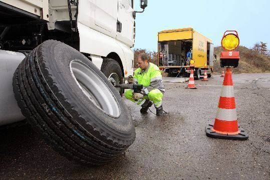 Der Anteil von Reifenschäden bei Lkw hat im ersten Halbjahr 2010 von 26,4 auf 27,4 Prozent zugenommen. (Archiv: Vogel Business Media)