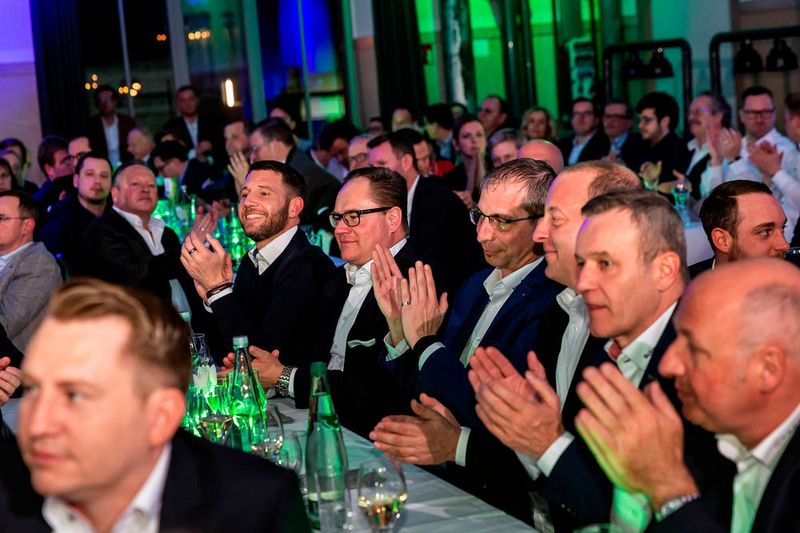 Das Publikum freute sich mit den Award-Gewinnern. (Stefan Bausewein)