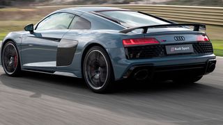 Audi hat die 2015 vorgestellte zweite Modellgeneration des Supersportwagens R8 umfassend überarbeitet. (Audi)