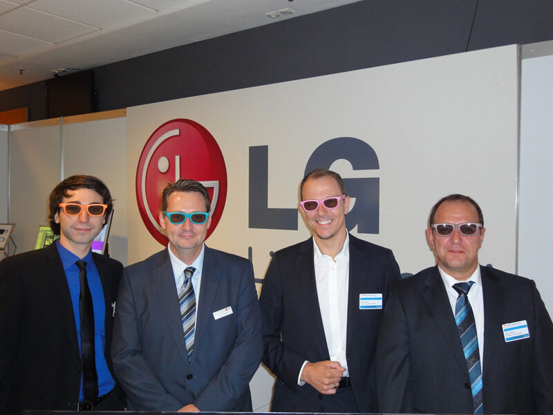 Die LG-Jungs nehmen alles Bunte auf sich, Hauptsache 3D: (v.l) Celal Yalcin, Frank Sander, Oliver Kuhlen, Lothar Brüster (Archiv: Vogel Business Media)