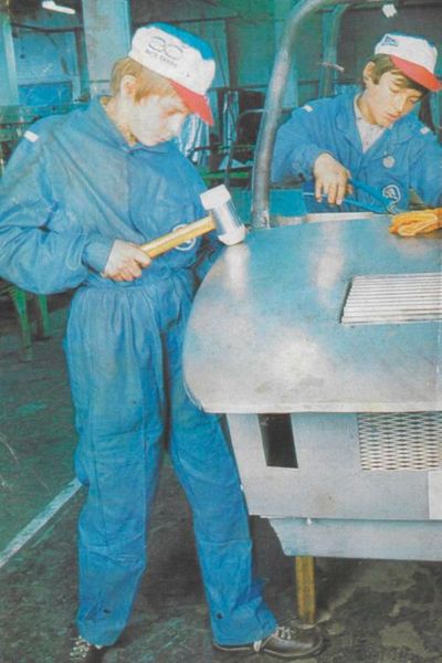 Die Werks-Buggys von Skoda entstanden unter anderem in der hauseigenen Lehrlingswerkstatt. (Bild: Skoda)