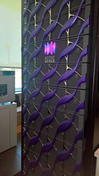 Neue Frontgestaltung und frisches Branding für Amplidata-Boxen, die nun unter der Marke Activescale verkauft werden. (Ariane Rüdiger)